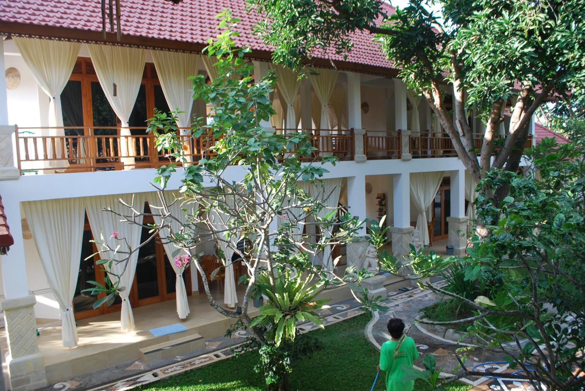 Villa Jakaranda&Villa Marakuya Lovina  Ruang foto
